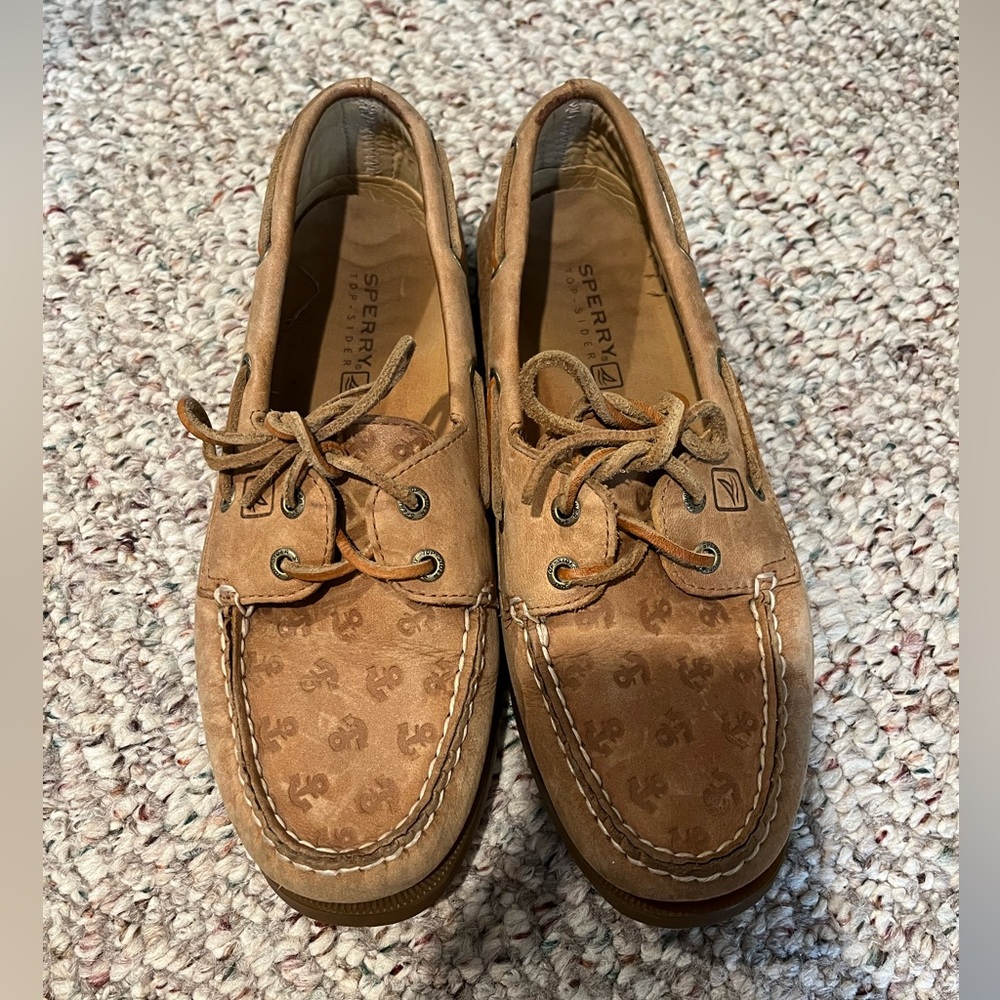Dark leather Sperrys with anchors